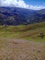 /album/fotogaleria-fotogaleria1/vista-a-lo-lejos-se-observa-los-distritos-de-turpay-mamara-y-totora-oropeza-desde-el-cerro-de-sucahuaylla-virundo-jpg/